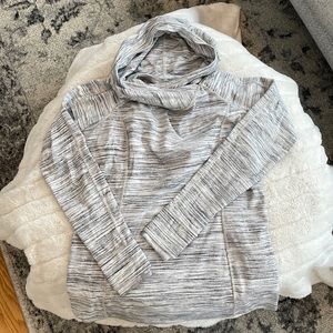 lululemon gray and white sweatshirt with hood